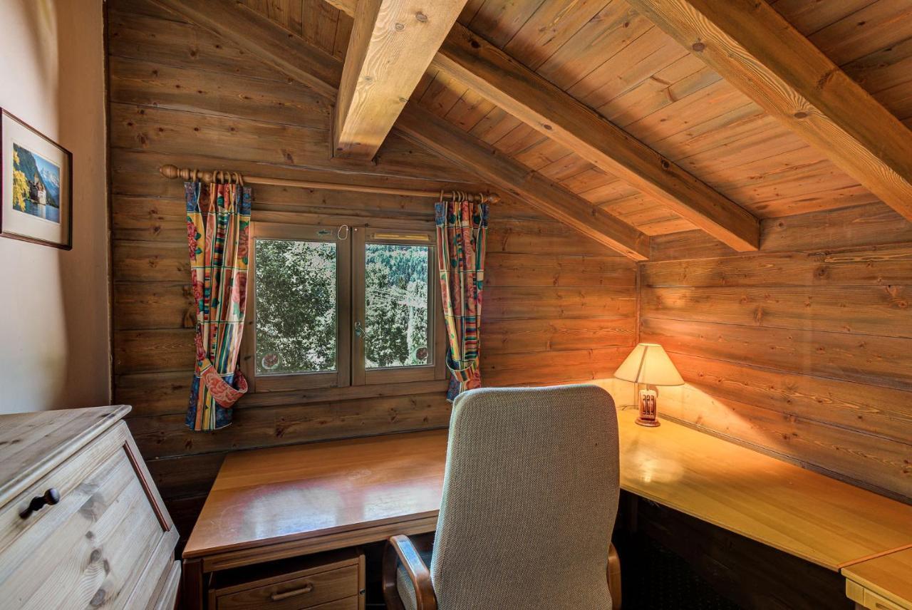 Chalet Blackbushe - Traditional Chalet - Alpes Travel - Sleeps 4-6 Les Houches Extérieur photo
