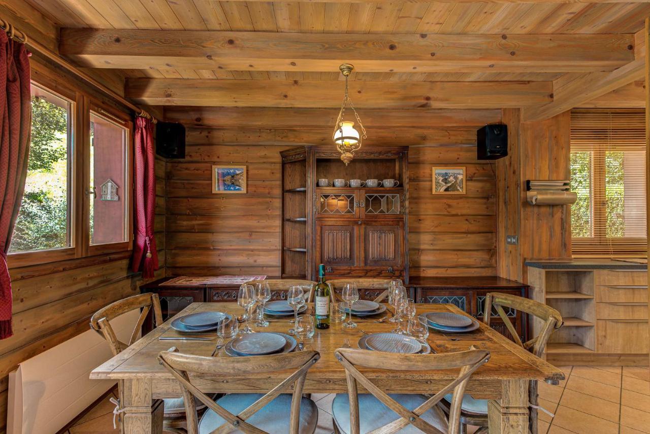 Chalet Blackbushe - Traditional Chalet - Alpes Travel - Sleeps 4-6 Les Houches Extérieur photo